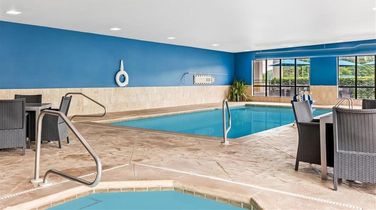 Hampton Inn & Suites Grove City Pool