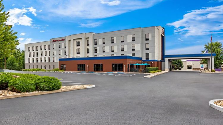 Hampton Inn & Suites Grove City Exterior