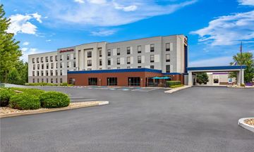 Hampton Inn & Suites Grove City