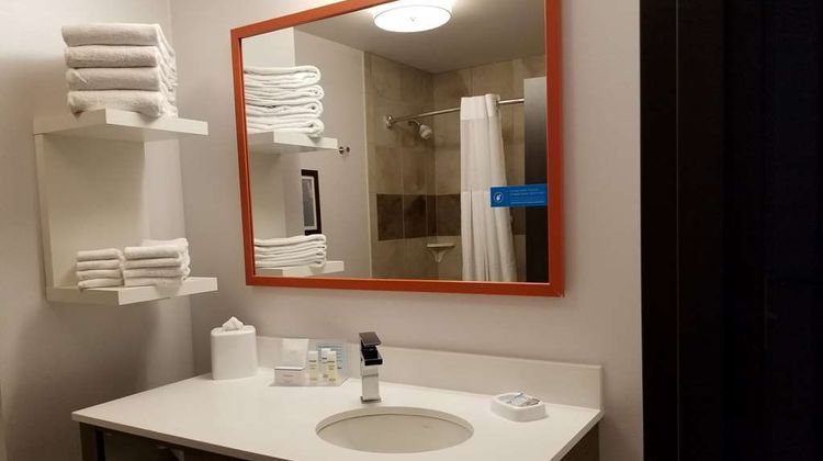 Hampton Inn & Suites-Spokane Valley Room