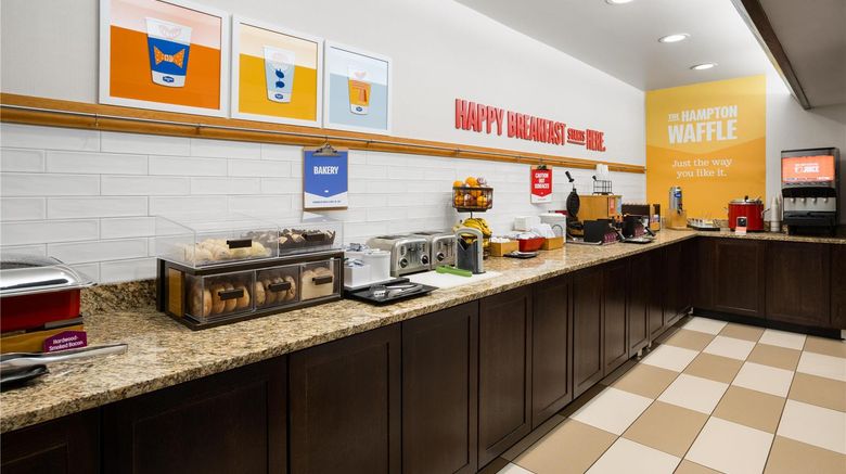 <b>Hampton Inn Gettysburg Restaurant</b>. Images powered by <a href="https://iceportal.shijigroup.com/" title="IcePortal" target="_blank">IcePortal</a>.