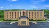 <b>Hampton Inn Greenfield Exterior</b>. Images powered by <a href="https://iceportal.shijigroup.com/" title="IcePortal" target="_blank">IcePortal</a>.
