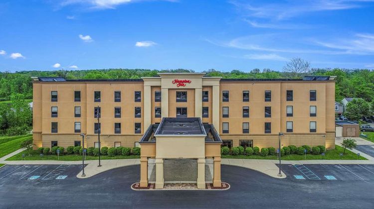 Hampton Inn Greenfield Exterior