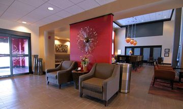 Hampton Inn & Suites Grand Forks