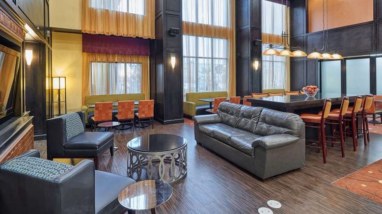Hampton Inn & Suites Longview North Lobby