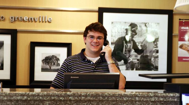 Hampton Inn Greenville Lobby