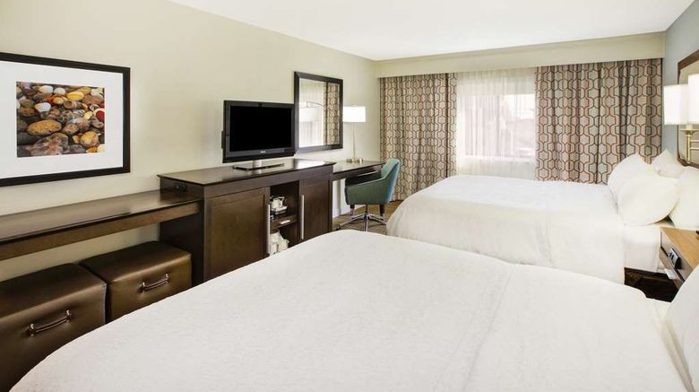 <b>Hampton Inn Gaylord Room</b>. Images powered by <a href="https://iceportal.shijigroup.com/" title="IcePortal" target="_blank">IcePortal</a>.