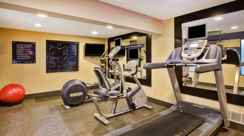 <b>Hampton Inn Gaylord Health</b>. Images powered by <a href="https://iceportal.shijigroup.com/" title="IcePortal" target="_blank">IcePortal</a>.