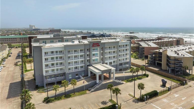 <b>Hampton Inn & Suites Galveston Exterior</b>. Images powered by <a href="https://iceportal.shijigroup.com/" title="IcePortal" target="_blank">IcePortal</a>.