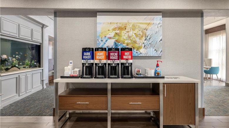 <b>Hampton Inn & Suites Galveston Restaurant</b>. Images powered by <a href="https://iceportal.shijigroup.com/" title="IcePortal" target="_blank">IcePortal</a>.