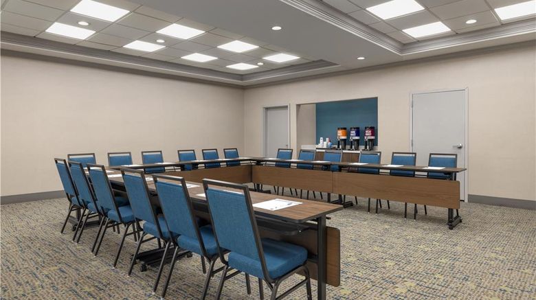<b>Hampton Inn & Suites Galveston Meeting</b>. Images powered by <a href="https://iceportal.shijigroup.com/" title="IcePortal" target="_blank">IcePortal</a>.
