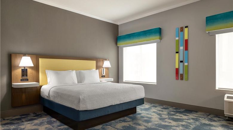 <b>Hampton Inn & Suites Galveston Room</b>. Images powered by <a href="https://iceportal.shijigroup.com/" title="IcePortal" target="_blank">IcePortal</a>.