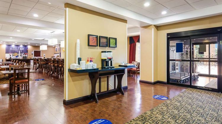 Hampton Inn Galax Lobby