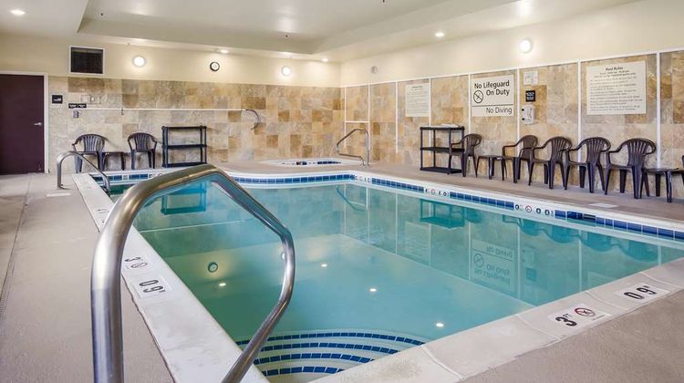 Hampton Inn Galax Pool