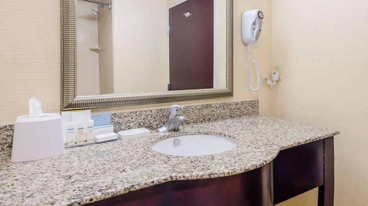 Hampton Inn Galax Room