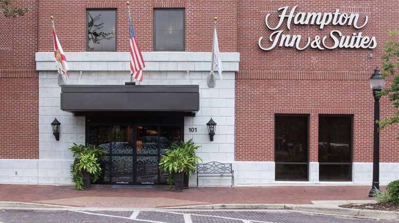 <b>Hampton Inn&Suites Gainesville-Downtown Exterior</b>. Images powered by <a href="https://iceportal.shijigroup.com/" title="IcePortal" target="_blank">IcePortal</a>.