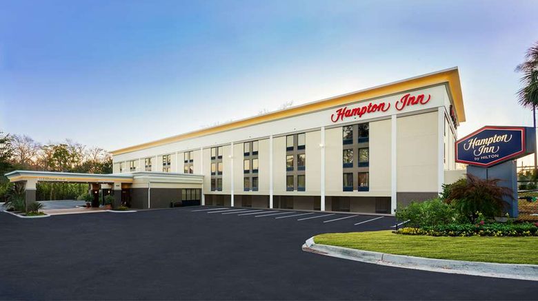 Hampton Inn Gainesville Exterior. Images powered by <a href="https://iceportal.shijigroup.com" target="_blank" rel="noopener">Ice Portal</a>.