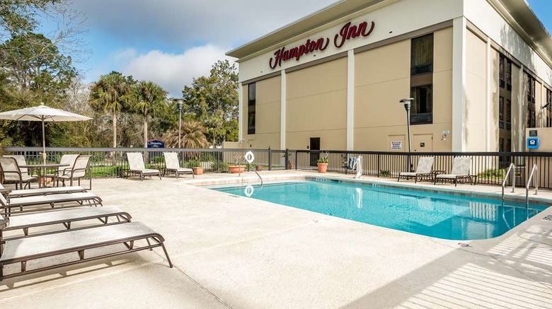 <b>Hampton Inn Gainesville Pool</b>. Images powered by <a href="https://iceportal.shijigroup.com/" title="IcePortal" target="_blank">IcePortal</a>.