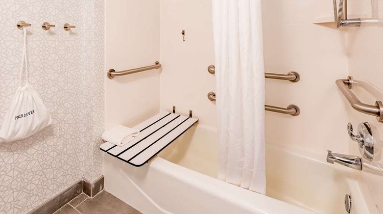 Hampton Inn Gainesville Room