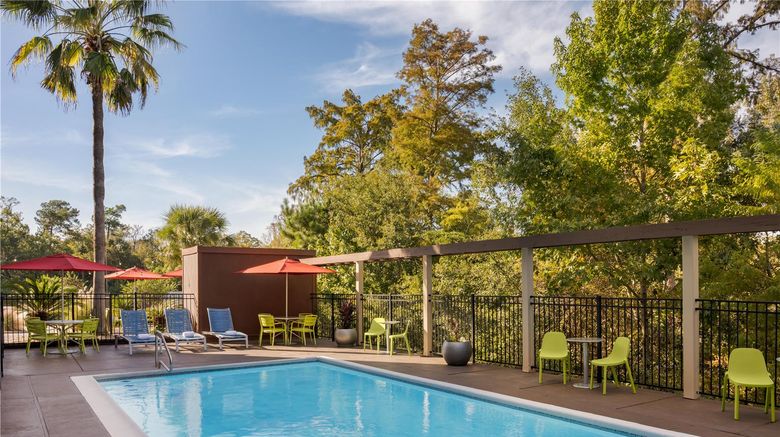 <b>Home2 Suites Biloxi N. D'Iberville Pool</b>. Images powered by <a href="https://iceportal.shijigroup.com/" title="IcePortal" target="_blank">IcePortal</a>.