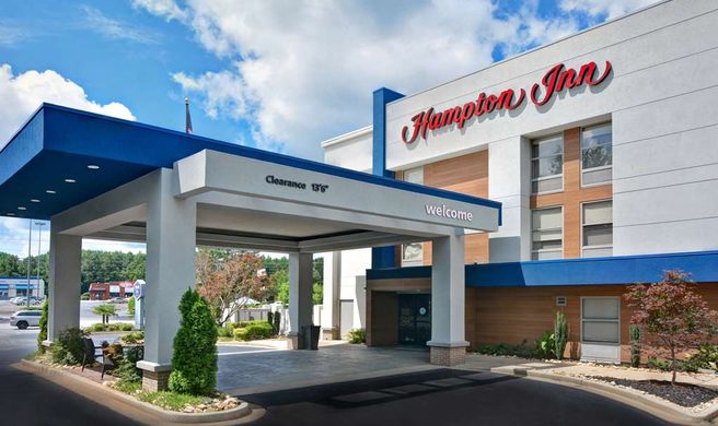 Hampton Inn Exterior