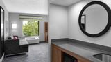 Hampton Inn & Suites-Airport 28th St Room