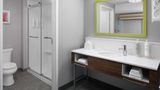 Hampton Inn & Suites-Airport 28th St Room
