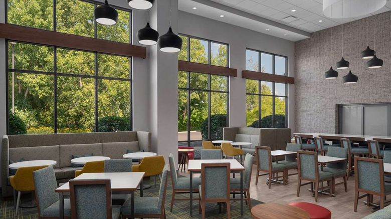 <b>Hampton Inn & Suites-Airport 28th St Lobby</b>. Images powered by <a href="https://iceportal.shijigroup.com/" title="IcePortal" target="_blank">IcePortal</a>.