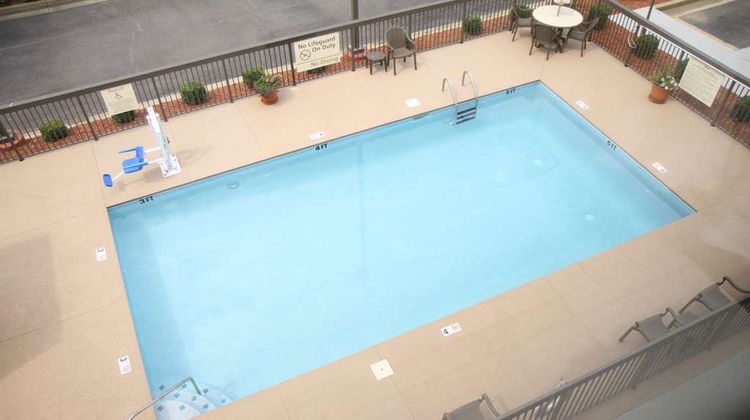 Hampton Inn Greeneville Pool