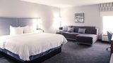 <b>Hampton Inn Greeneville Room</b>. Images powered by <a href="https://iceportal.shijigroup.com/" title="IcePortal" target="_blank">IcePortal</a>.
