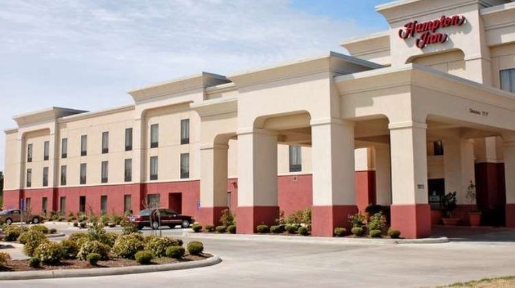 Hampton Inn Greenwood Exterior