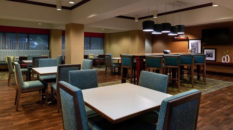 <b>Hampton Inn Greensboro Airport Lobby</b>. Images powered by <a href="https://iceportal.shijigroup.com/" title="IcePortal" target="_blank">IcePortal</a>.