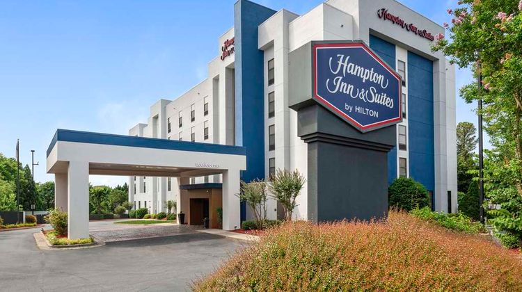 Hampton Inn & Suites Burlington Exterior