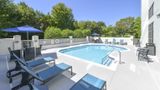<b>Hampton Inn & Suites Burlington Pool</b>. Images powered by <a href="https://iceportal.shijigroup.com/" title="IcePortal" target="_blank">IcePortal</a>.