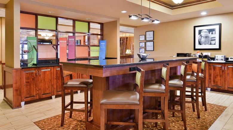 <b>Hampton Inn Greensboro East Restaurant</b>. Images powered by <a href="https://iceportal.shijigroup.com/" title="IcePortal" target="_blank">IcePortal</a>.