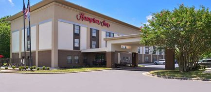 Hampton Inn Greensboro East Exterior