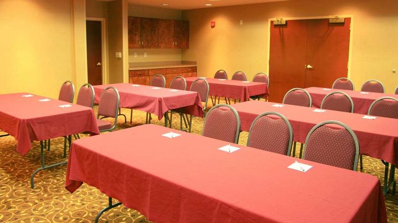 <b>Hampton Inn Greensboro East Meeting</b>. Images powered by <a href="https://iceportal.shijigroup.com/" title="IcePortal" target="_blank">IcePortal</a>.