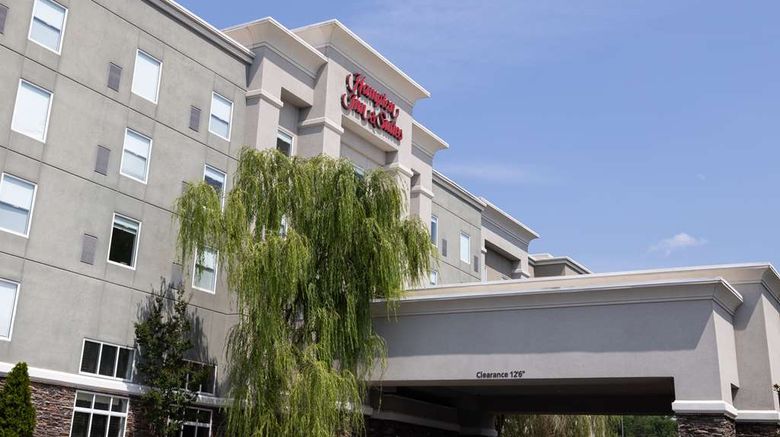 <b>Hampton Inn & Suites Coliseum Area Exterior</b>. Images powered by <a href="https://iceportal.shijigroup.com/" title="IcePortal" target="_blank">IcePortal</a>.