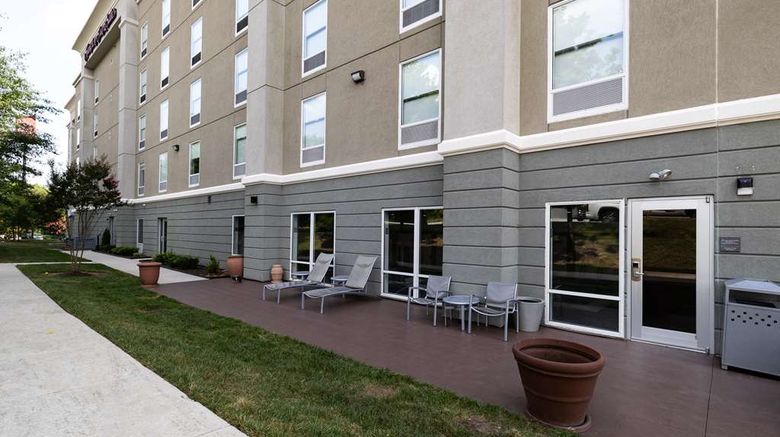<b>Hampton Inn & Suites Coliseum Area Pool</b>. Images powered by <a href="https://iceportal.shijigroup.com/" title="IcePortal" target="_blank">IcePortal</a>.