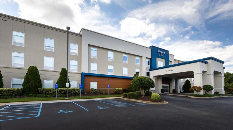 <b>Hampton Inn Easley Exterior</b>. Images powered by <a href="https://iceportal.shijigroup.com/" title="IcePortal" target="_blank">IcePortal</a>.