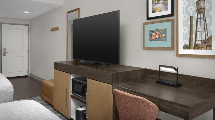Hampton Inn & Suites Spartanburg I-85 Room