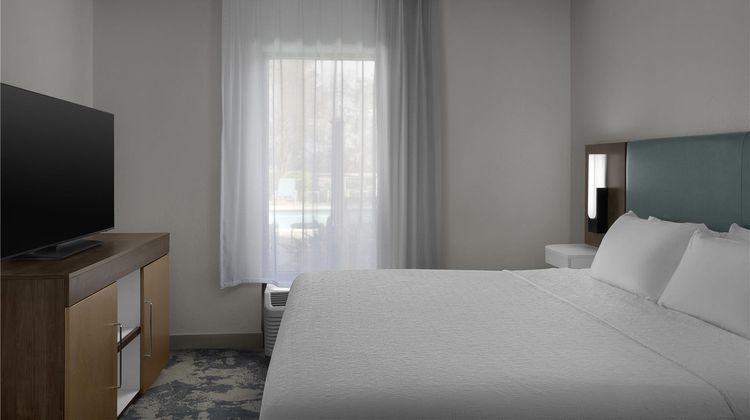 Hampton Inn & Suites Spartanburg I-85 Room