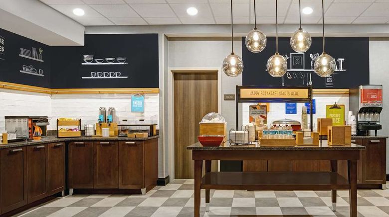 <b>Hampton Inn Greenville I-385 Woodruff Rd Restaurant</b>. Images powered by <a href="https://iceportal.shijigroup.com/" title="IcePortal" target="_blank">IcePortal</a>.
