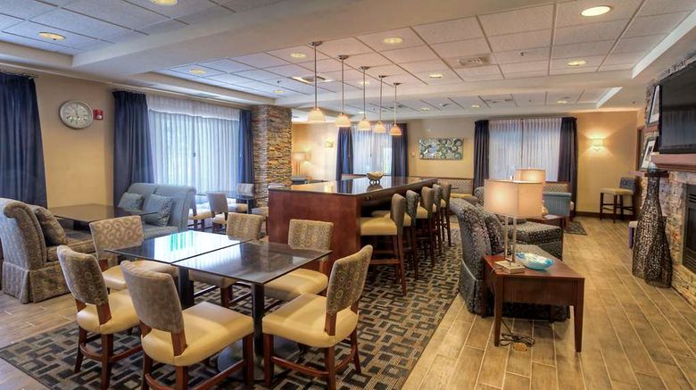 <b>Hampton Inn Great Falls Lobby</b>. Images powered by <a href="https://iceportal.shijigroup.com/" title="IcePortal" target="_blank">IcePortal</a>.
