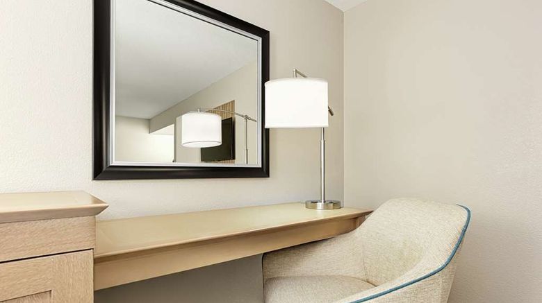 <b>Hampton Inn Georgetown-Marina Room</b>. Images powered by <a href="https://iceportal.shijigroup.com/" title="IcePortal" target="_blank">IcePortal</a>.