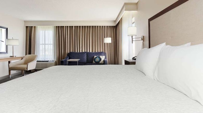 <b>Hampton Inn Georgetown-Marina Room</b>. Images powered by <a href="https://iceportal.shijigroup.com/" title="IcePortal" target="_blank">IcePortal</a>.