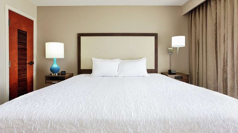 <b>Hampton Inn Georgetown-Marina Room</b>. Images powered by <a href="https://iceportal.shijigroup.com/" title="IcePortal" target="_blank">IcePortal</a>.
