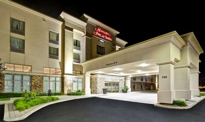 Hampton Inn & Suites by Hilton Guelph Exterior
