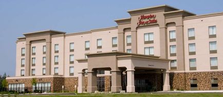 Hampton Inn & Suites by Hilton Guelph Exterior