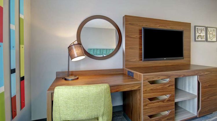 Hampton Inn & Suites by Hilton Guelph Room